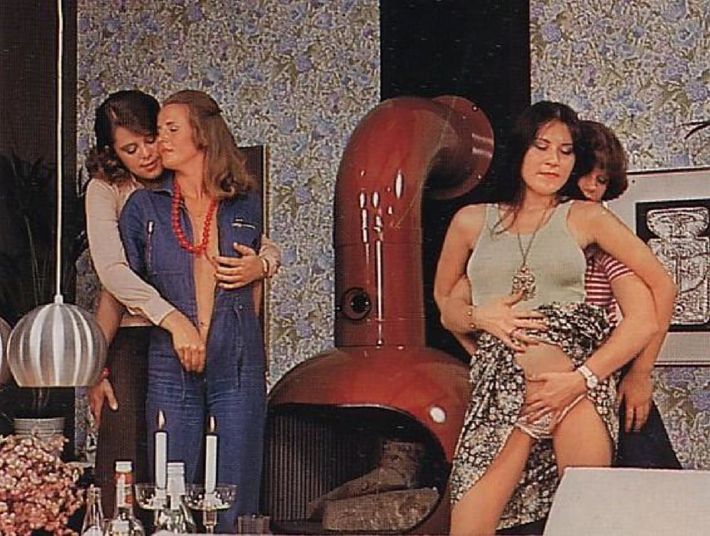 Revistas porno: nuevos coños
 #105383632