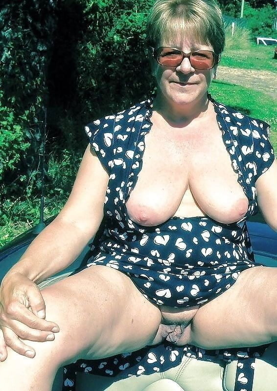 熟女とおばさん 0336
 #93679867