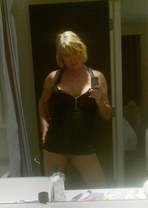 sluts in front of the mirror: add yours here! #90640524