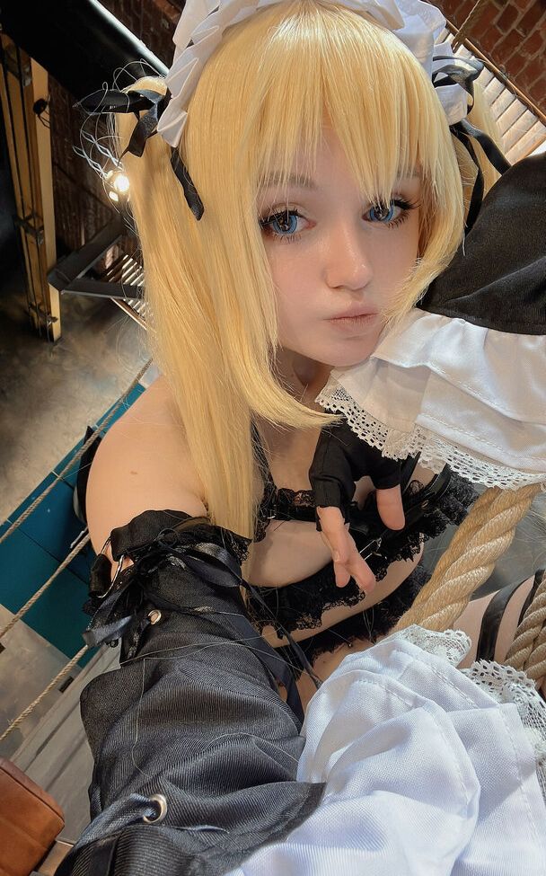 Alcololi nude #107849810
