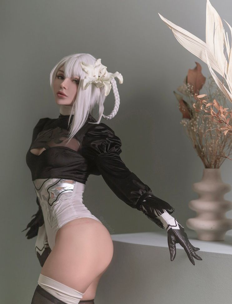 Alcololi nackt #107850322