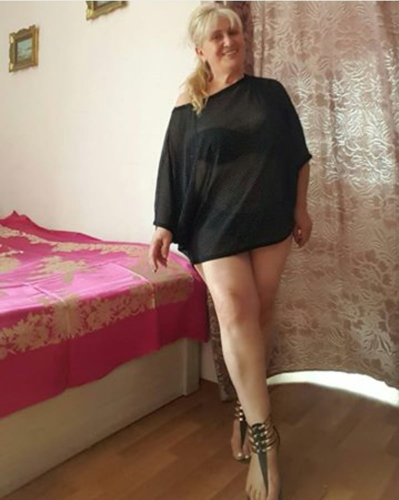 Alt und jung sind alle geil
 #89800674