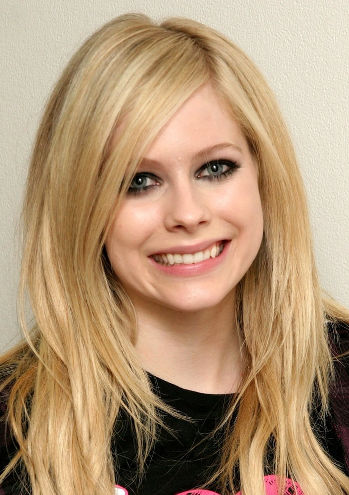 Avril makes my dick hard as fuck
 #88027981