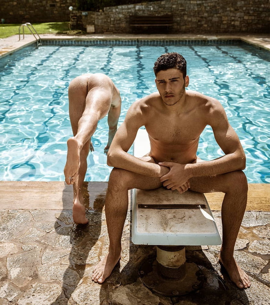 Piscina chicos y chicas
 #96197248