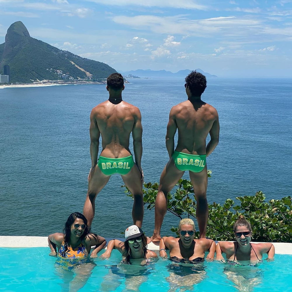 Piscina chicos y chicas
 #96197272