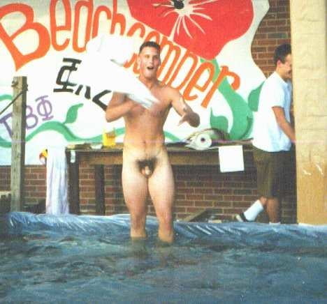 Piscina chicos y chicas
 #96197526