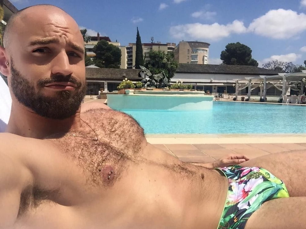 Piscina chicos y chicas
 #96197569