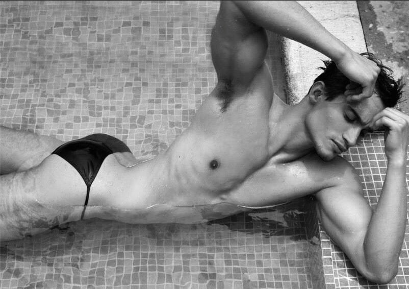 Piscina chicos y chicas
 #96197752