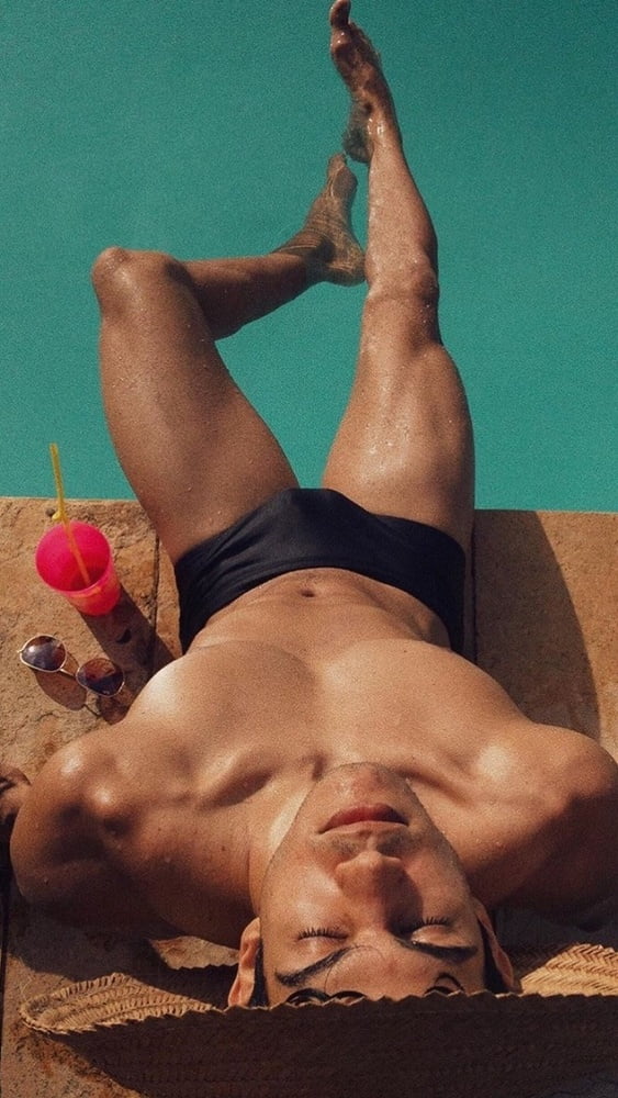 Piscina chicos y chicas
 #96197776