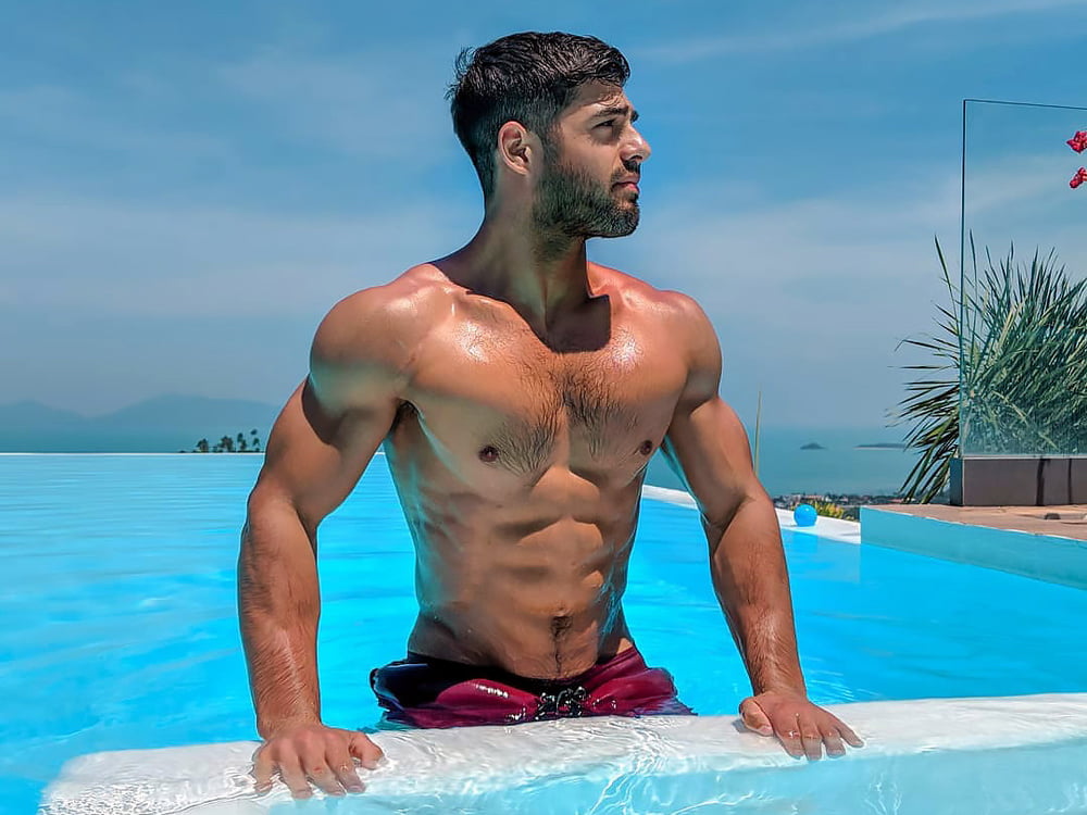 Piscina chicos y chicas
 #96197952