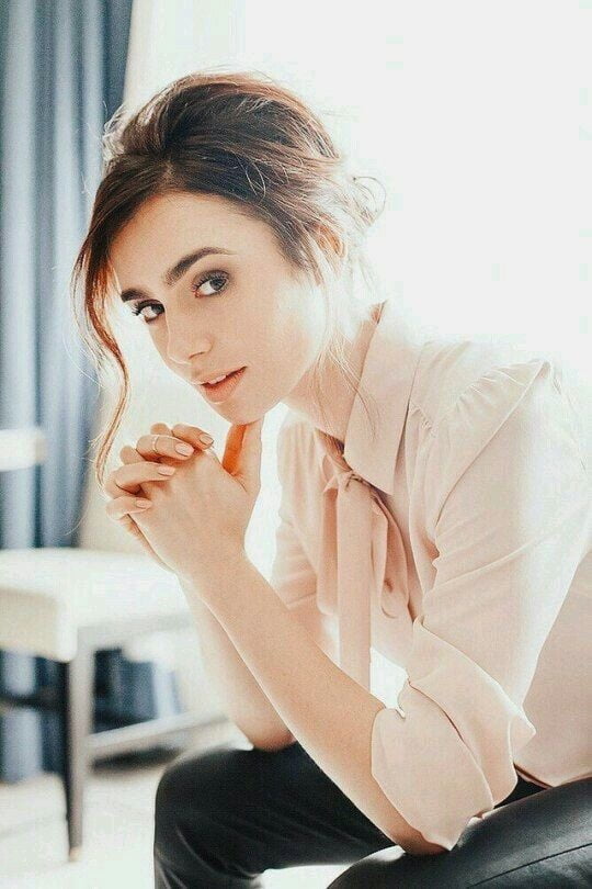 Lily collins preferiti dump
 #94413861