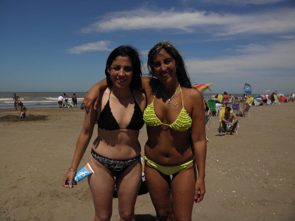 (ARG): Maria and Jessica at the beach! #102322015