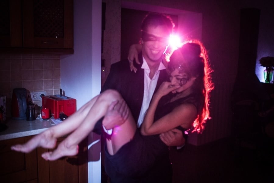 chaude brunette #91930568