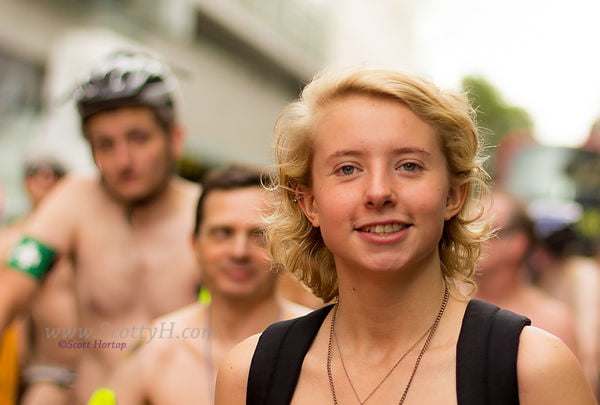 Was ist der Name dieses Mädchens - wnbr 2014 london
 #104741859