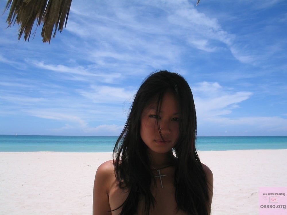 Vacaciones en la playa asiática
 #105346543