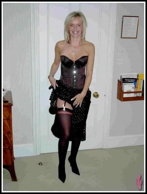 Lovely UK amateur blonde milf #91354827