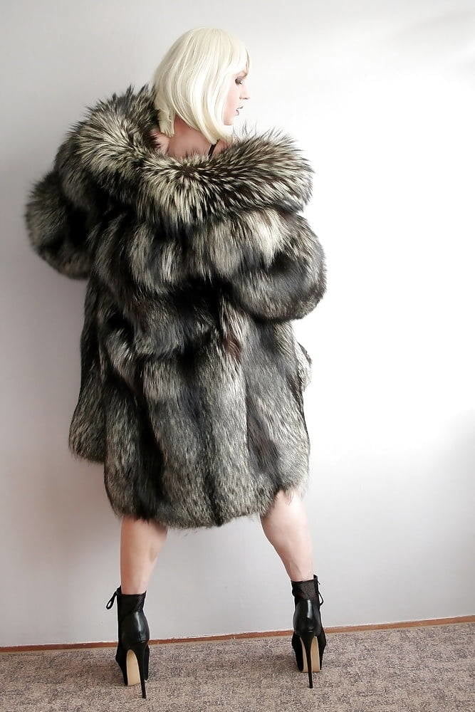 Fur - Coat - Fetish #93475784