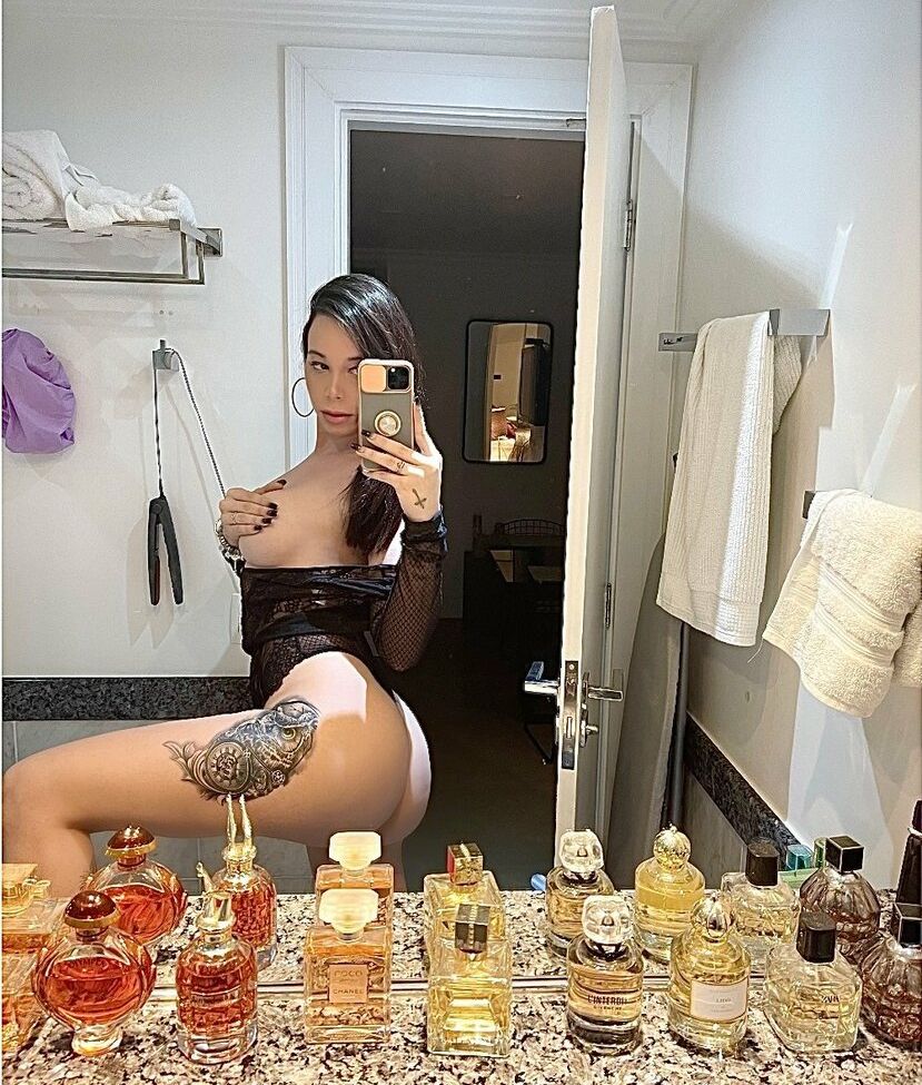 Eduarda Camargo desnuda #109044326