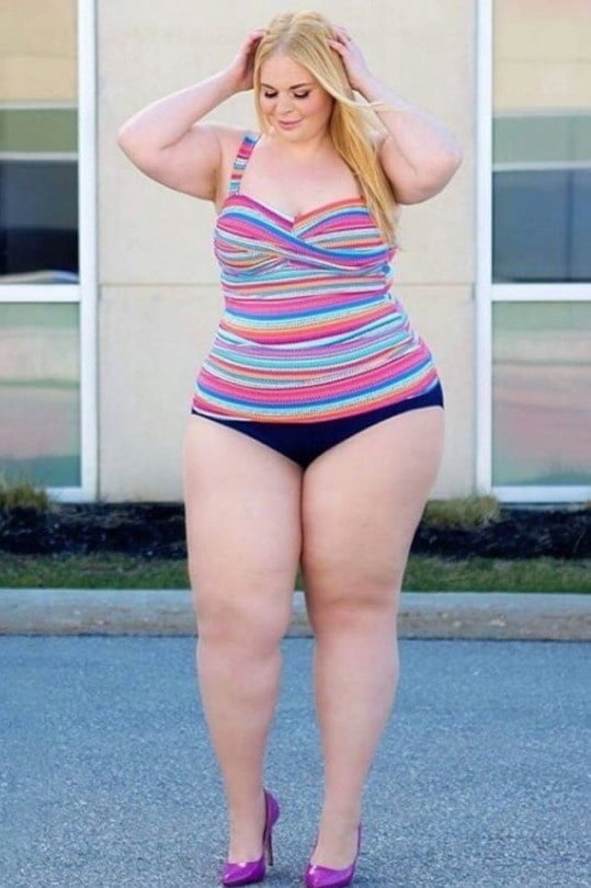 Fianchi larghi - curve incredibili - ragazze grandi - culi grassi (10)
 #98454406
