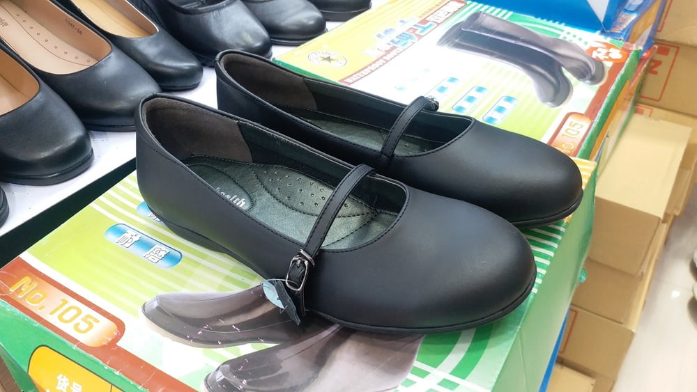Student Shoes for Girls #107037304