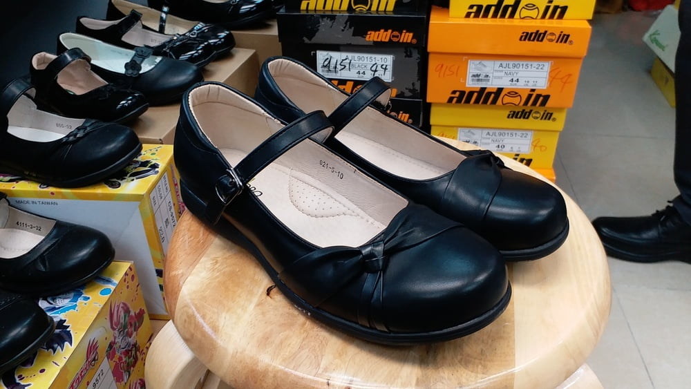 Student Shoes for Girls #107037342