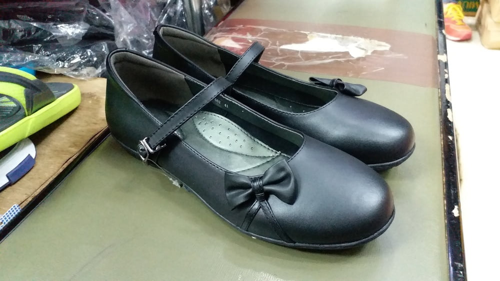 Student Shoes for Girls #107037351