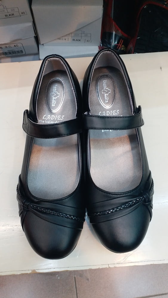 Student Shoes for Girls #107037361