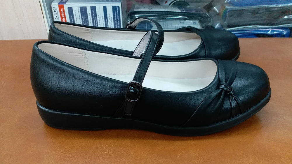 Student Shoes for Girls #107037362