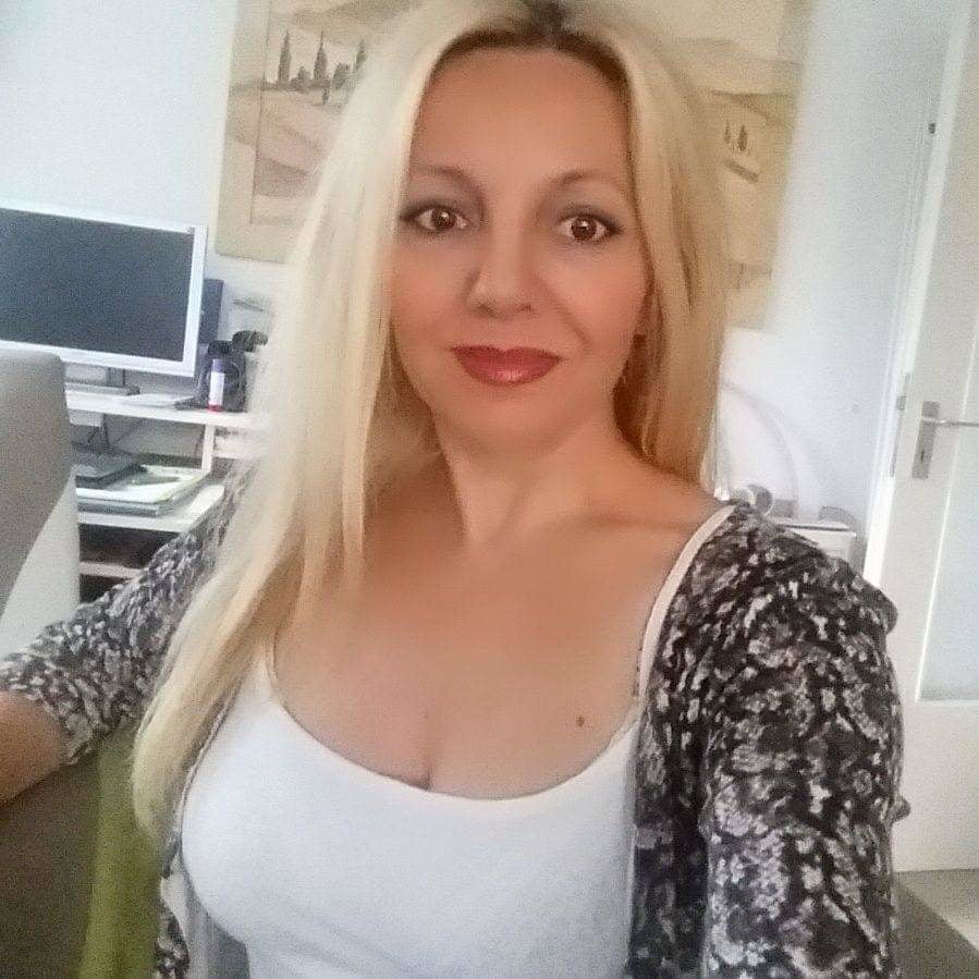 Jebozovna milfara
 #96731598