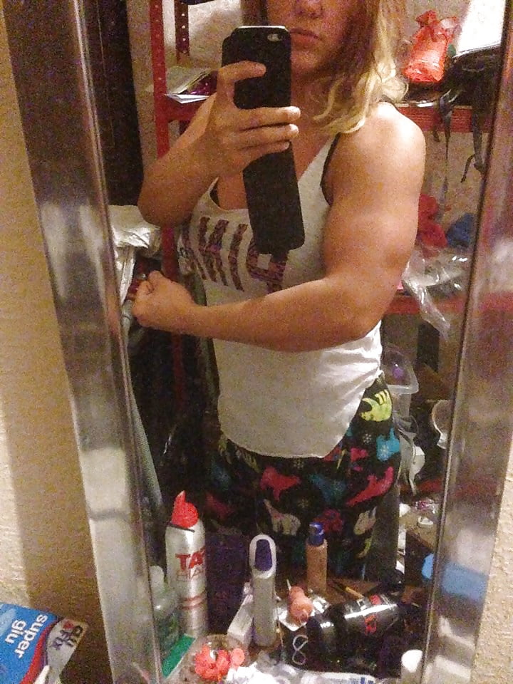 Tabbyanne Sexy Muscle pics #107334243