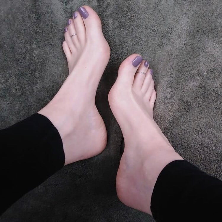 Feet girl #81039719