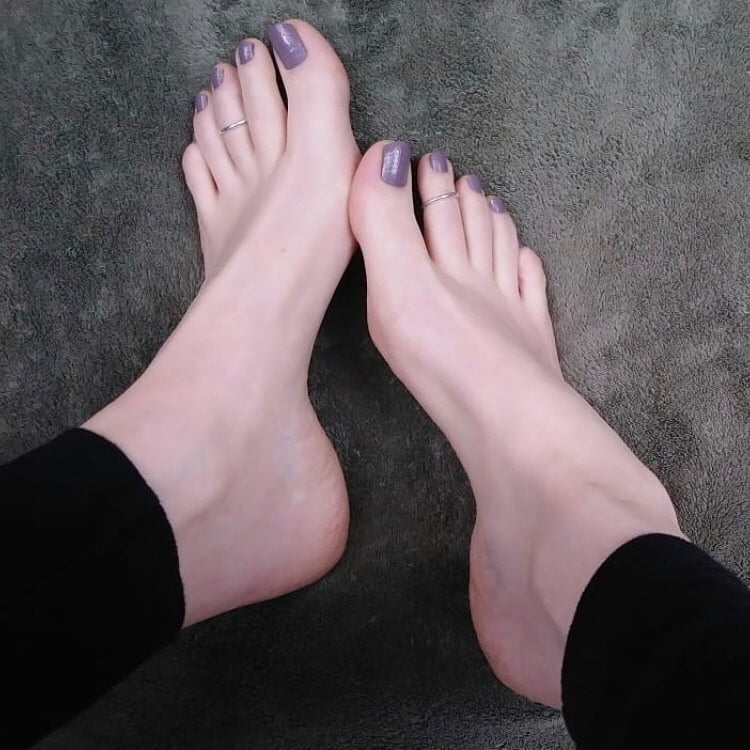 Feet girl #81039722