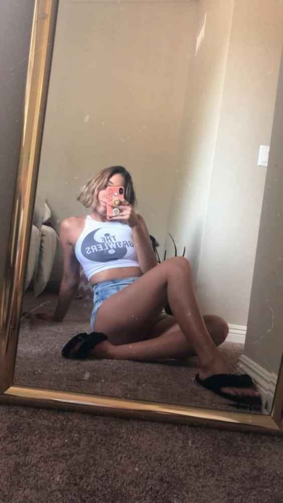 Random chicks 84 #81406624