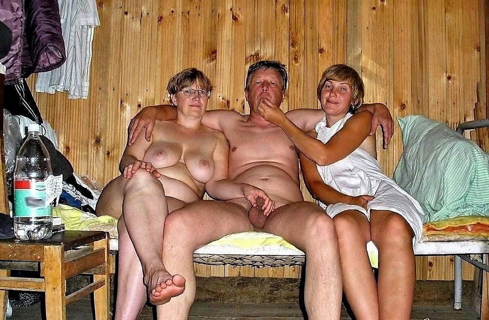 Soiree:nue ou sexe
 #89461754