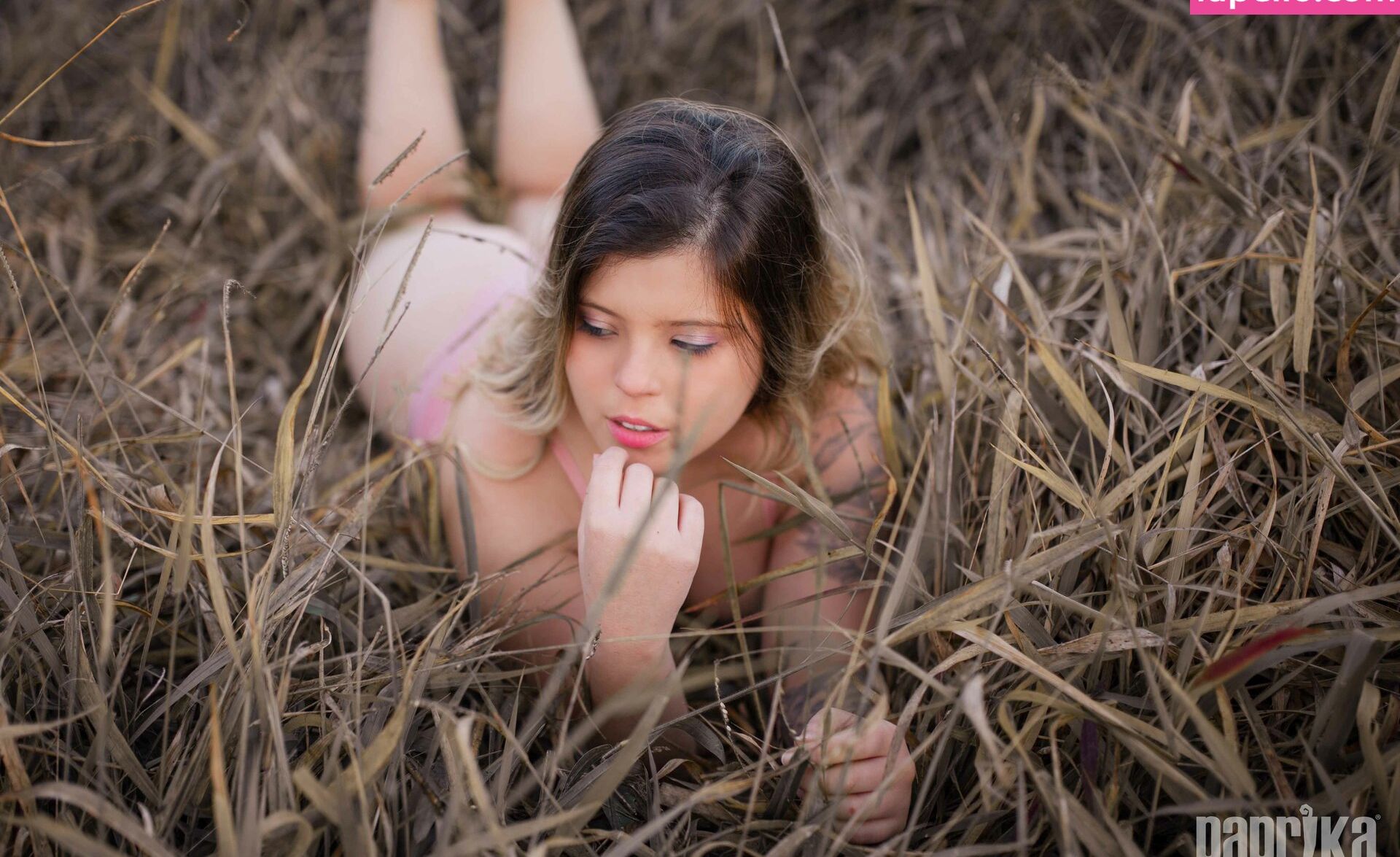 Paprika desnuda #108792955