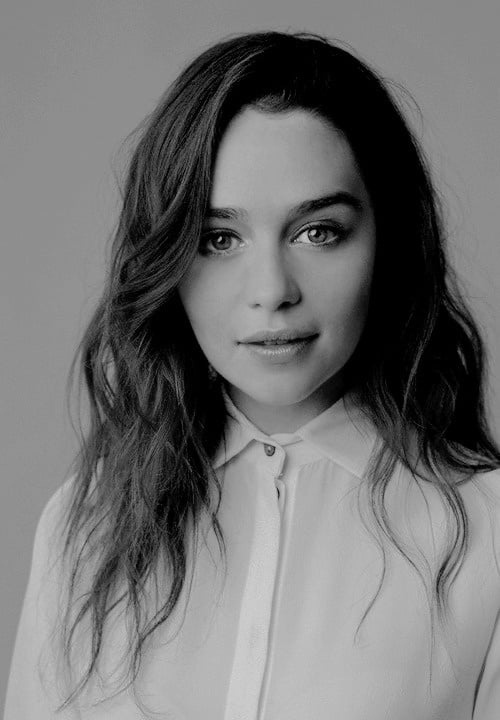 Emilia Faves #93091946