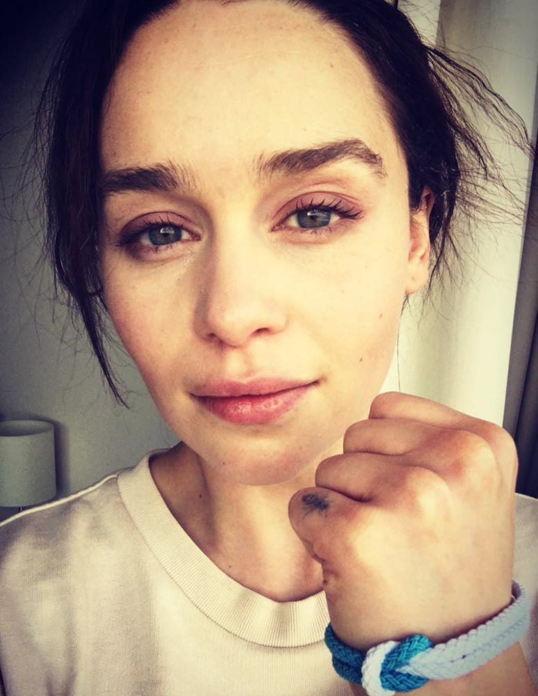 Emilia Faves #93092072