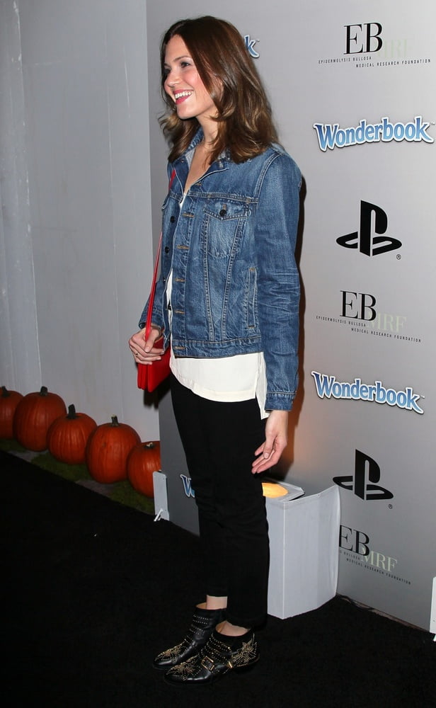Mandy Moore - EBMRF &amp; Playstation Halloween (27 Oct 2012) #87456307