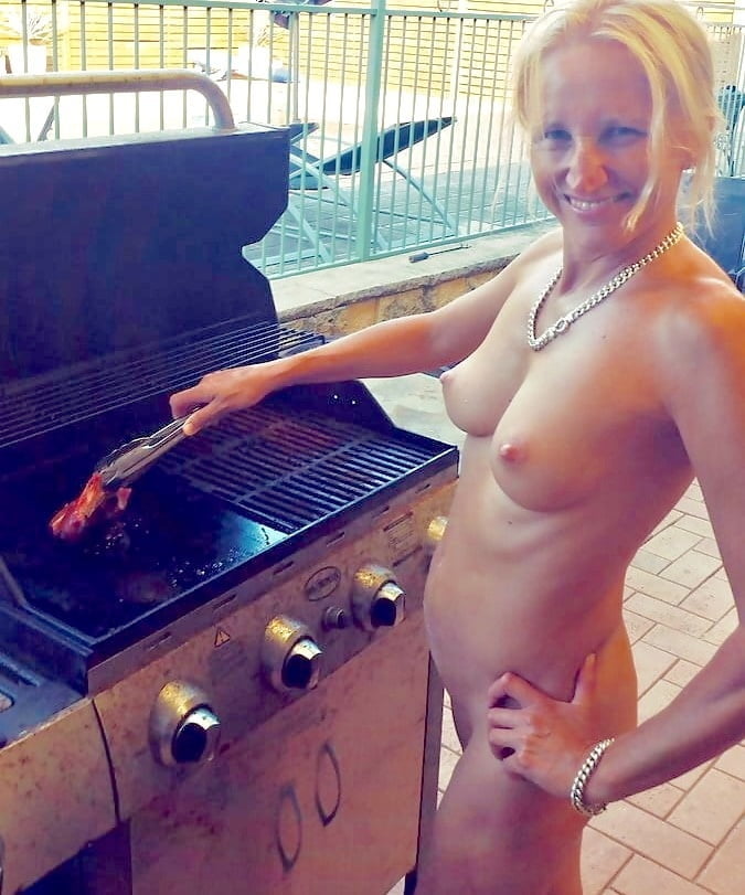 Es hora de la barbacoa 7.08.2020
 #87904264