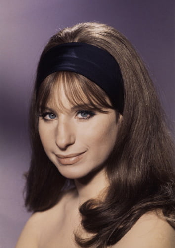 Giovane barbara streisand
 #99832713