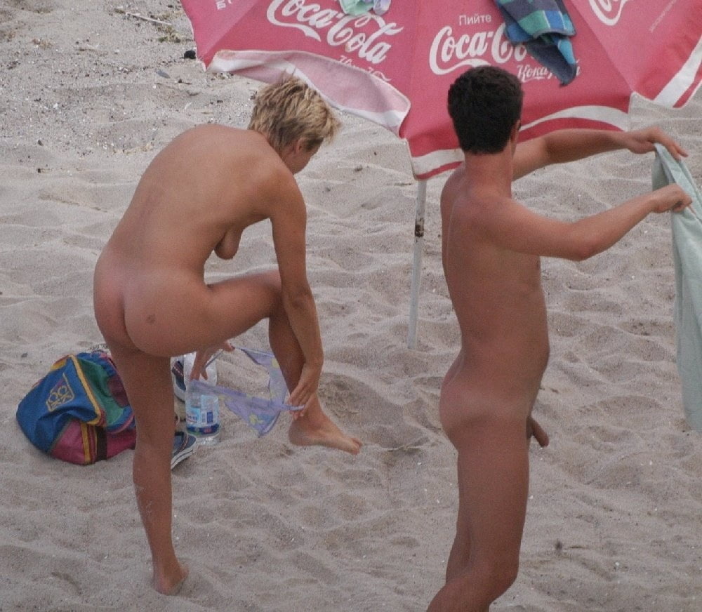Top coppia nudista sulla spiaggia fkk #101489145