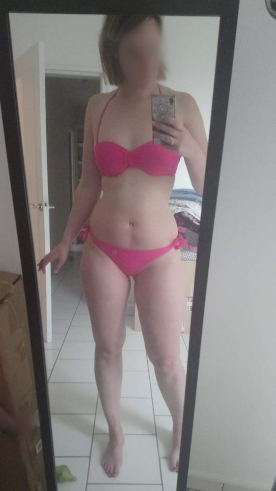 Ma femme et ses maillots de bain #80671282