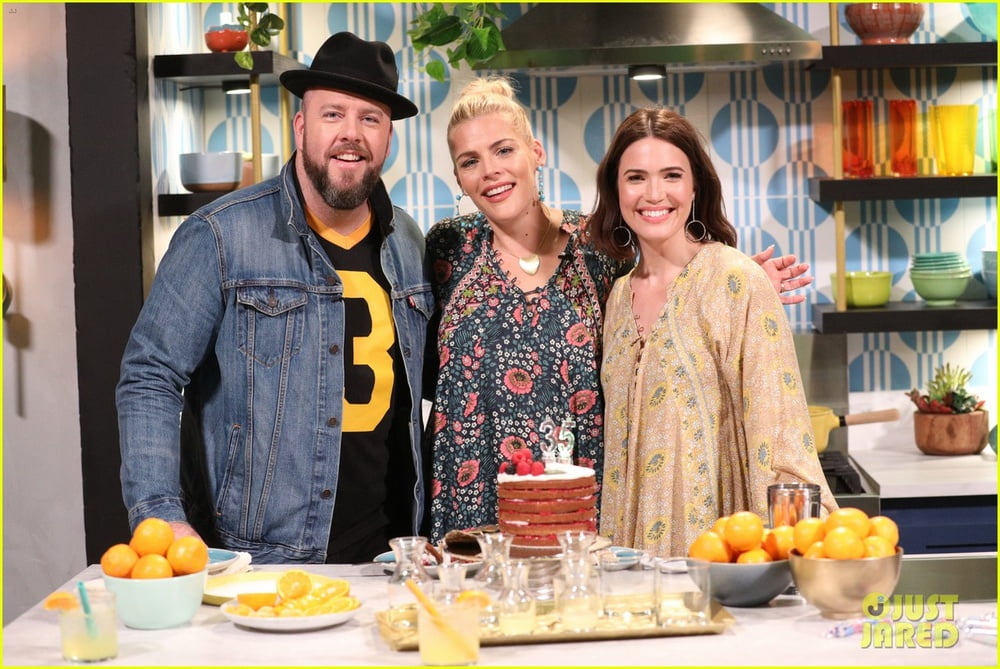 Mandy moore - busy tonight (8 apr 2019)
 #103044347