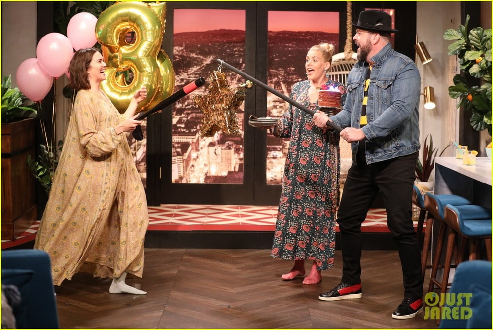 Mandy moore - busy tonight (8 apr 2019)
 #103044350