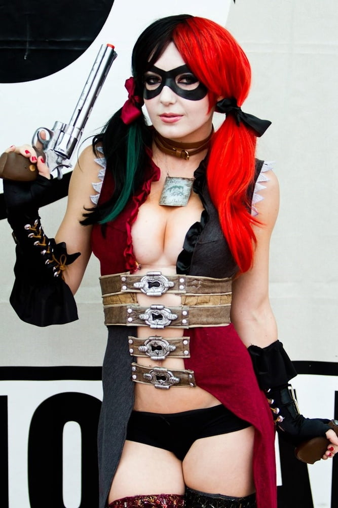 Harley cosplay babes
 #105260120