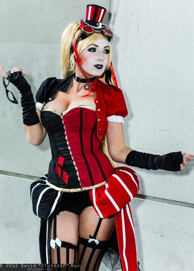 Harley cosplay babes
 #105260129