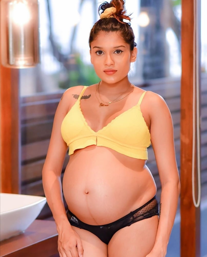 Singhalesische schwangere Mama
 #91579296