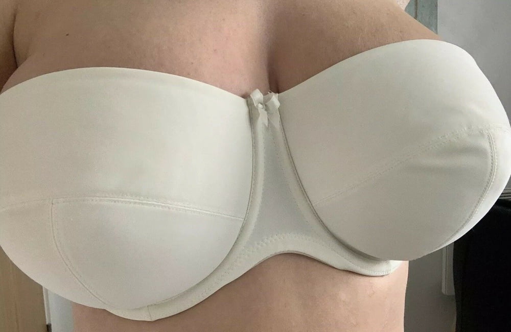 Bras to get from the net #102742388