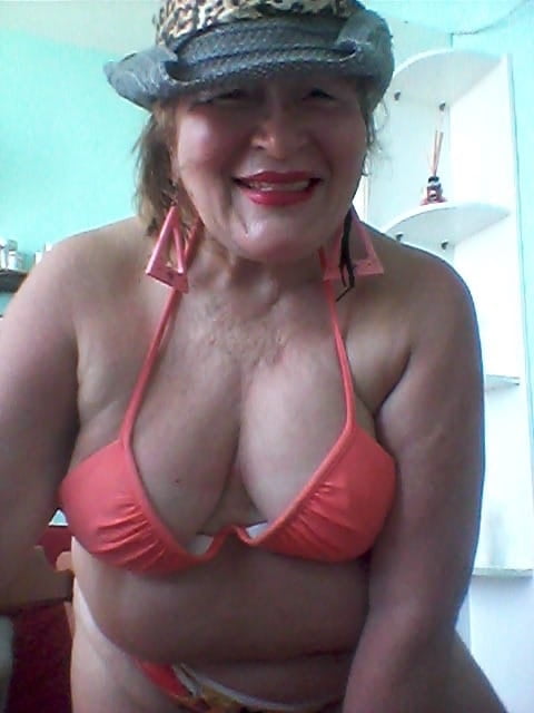 Izaura Fernandes ... Faceb #103817931