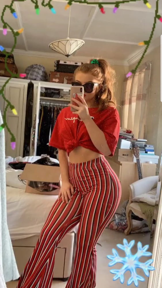 Culo de Maisie smith
 #97826401